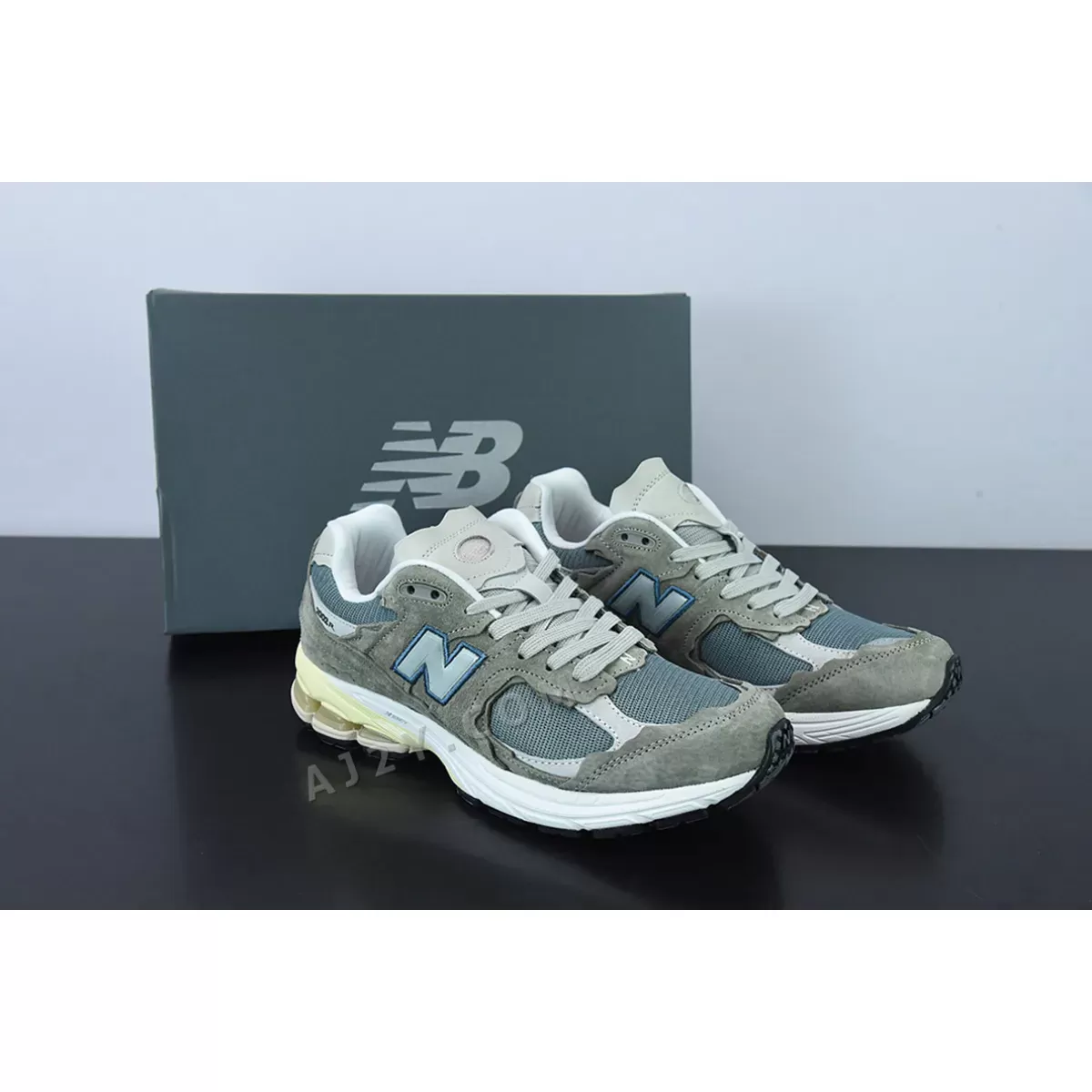 New Balance 2002R Protection Pack Mirage Grey / 2002r Mirage M2002RDD