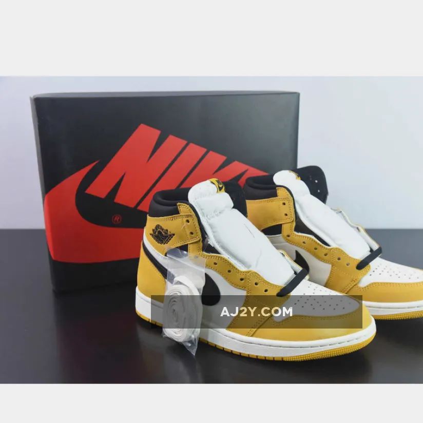 Air Jordan 1 High OG Yellow Ochre/Black-Sail