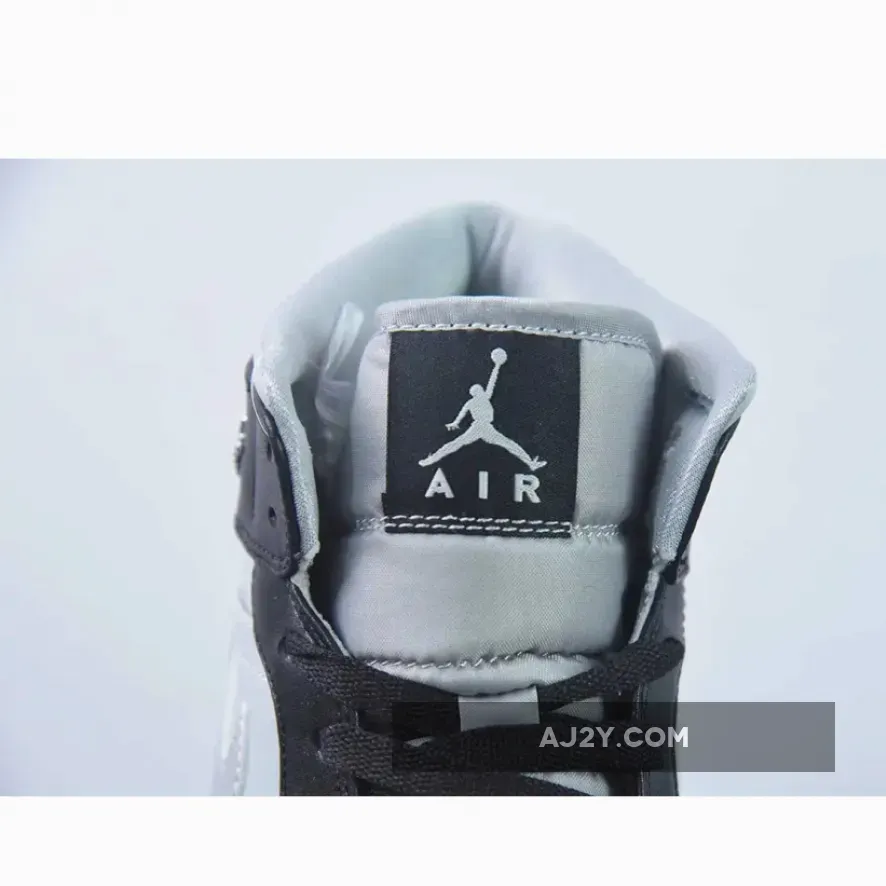 Air Jordan 1 Mid "Black Chrome" Black/Light Smoke Grey Air Jordan 1 Mid "Black Chrome" Black/Light Smoke Grey