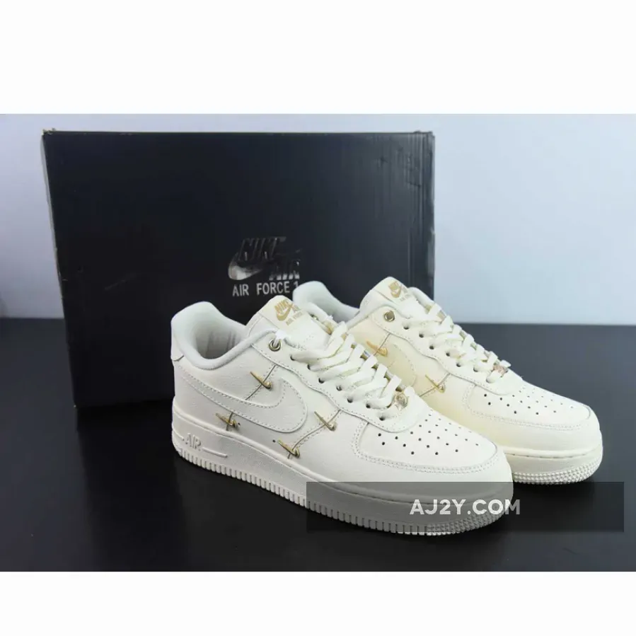 Nike Air Force 1 Low Sail Metallic Gold