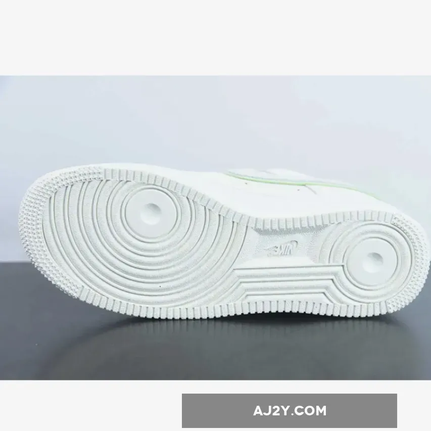 Nike Air Force 1 Low "Year Of The Dragon" Nike Air Force 1 Low "Year Of The Dragon"