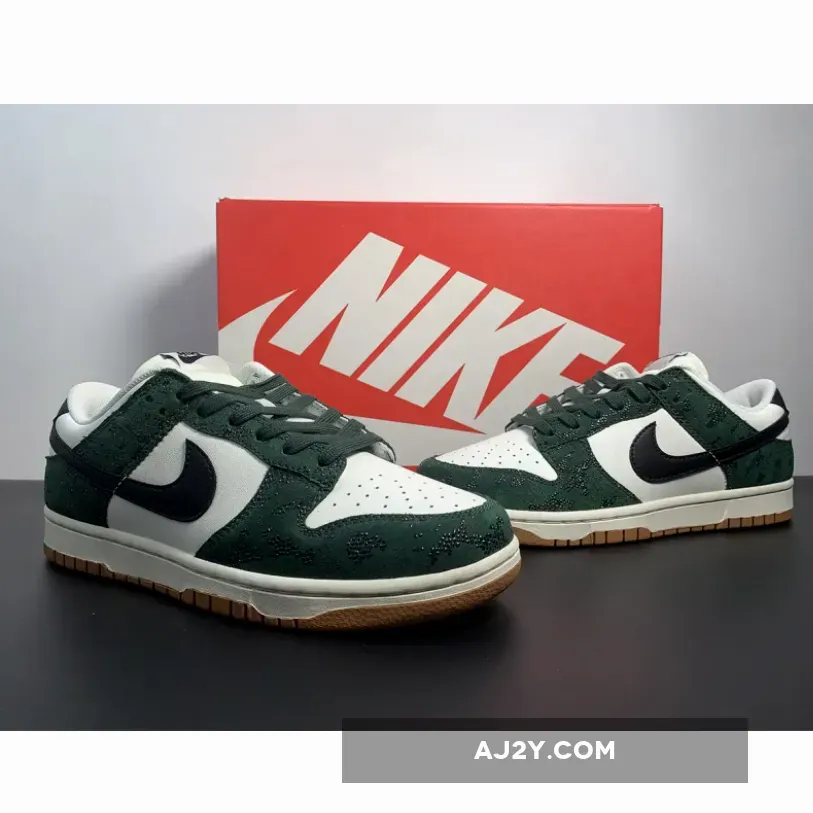 Nike Dunk Low "Green Snake" Pro Green/Black-Sail-Gum Nike Dunk Low "Green Snake" Pro Green/Black-Sail-Gum