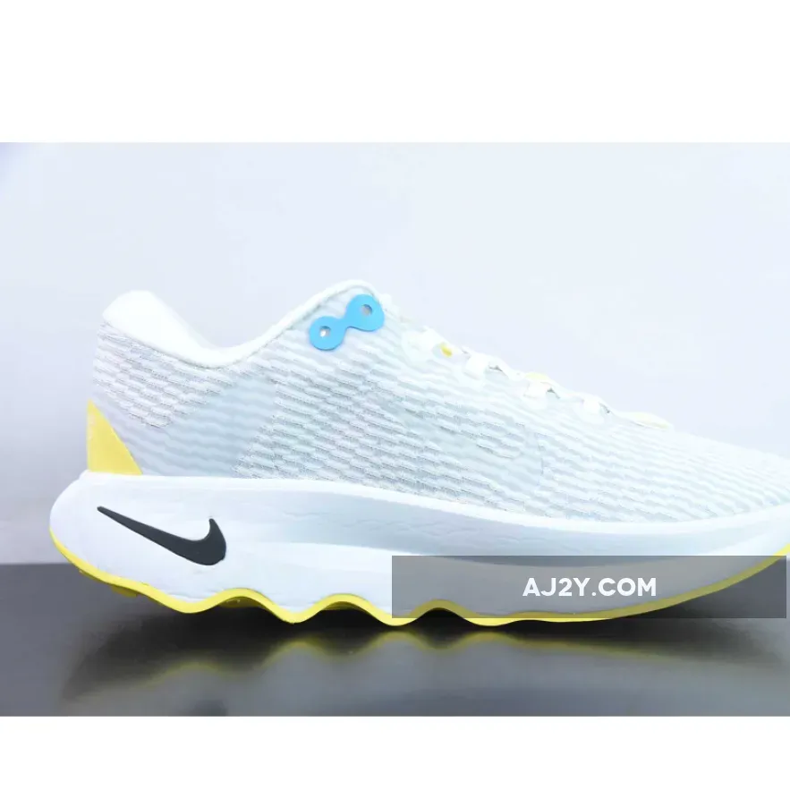 Nike Motiva ‘White Optic Yellow’ Nike Motiva ‘White Optic Yellow’