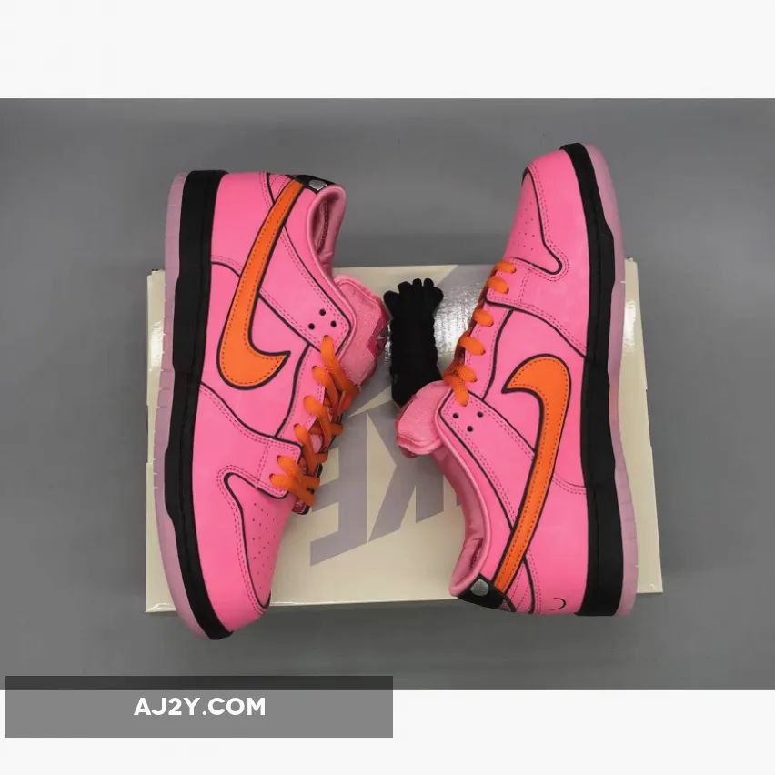 Nike SB Dunk Low The Powerpuff Girls Blossom Nike SB Dunk Low The Powerpuff Girls Blossom