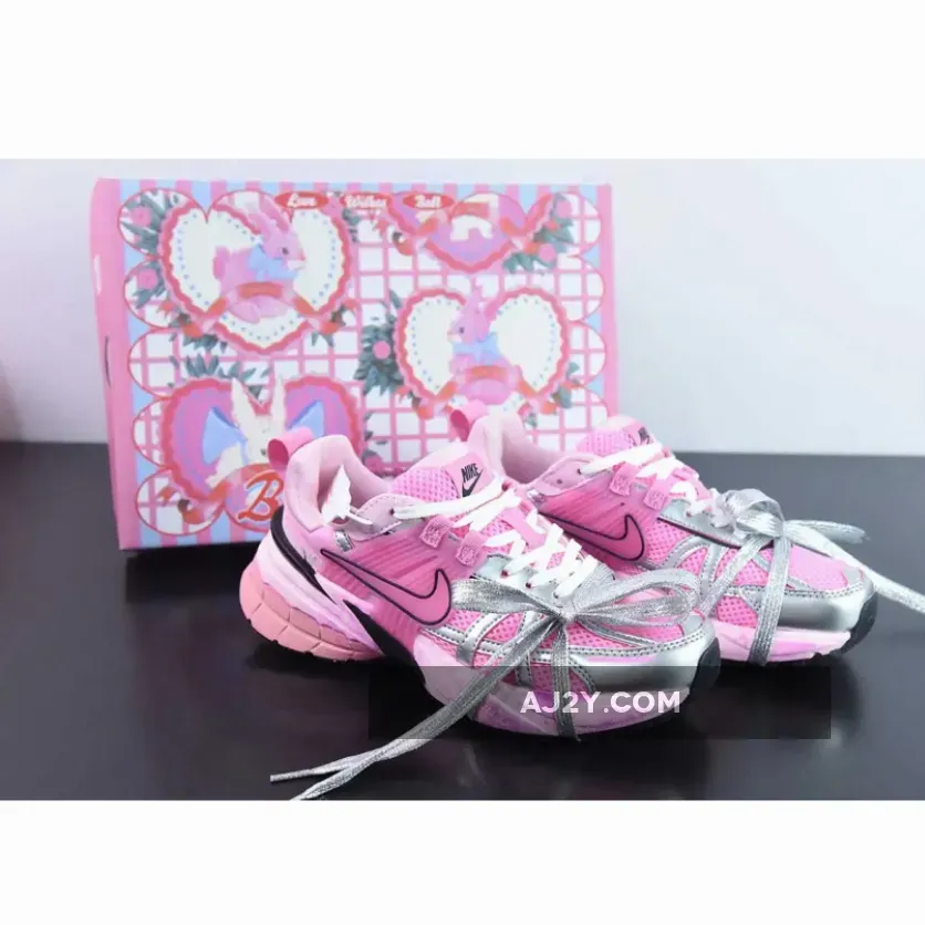 Nike WMNS Runtekk Pink Silver Black