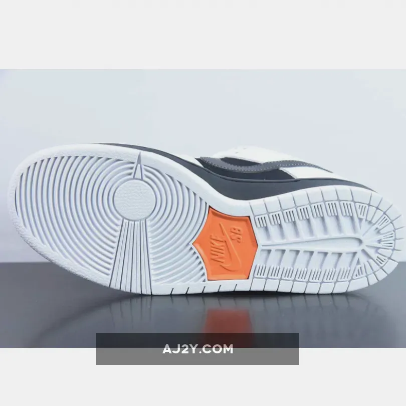 TIGHTBOOTH x Nike SB Dunk Low White/Black-Safety Orange New Arrival TIGHTBOOTH x Nike SB Dunk Low White/Black-Safety Orange New Arrival